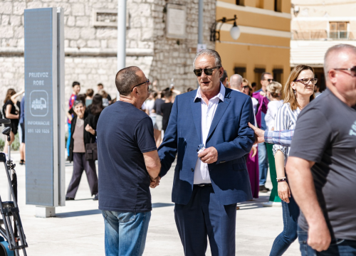 Fotografija 2 - Plenković u Šibeniku: 'Uvjeren sam da će 9. izborna jedinica dati najveći obol ukupnoj pobjedi HDZ-a'
