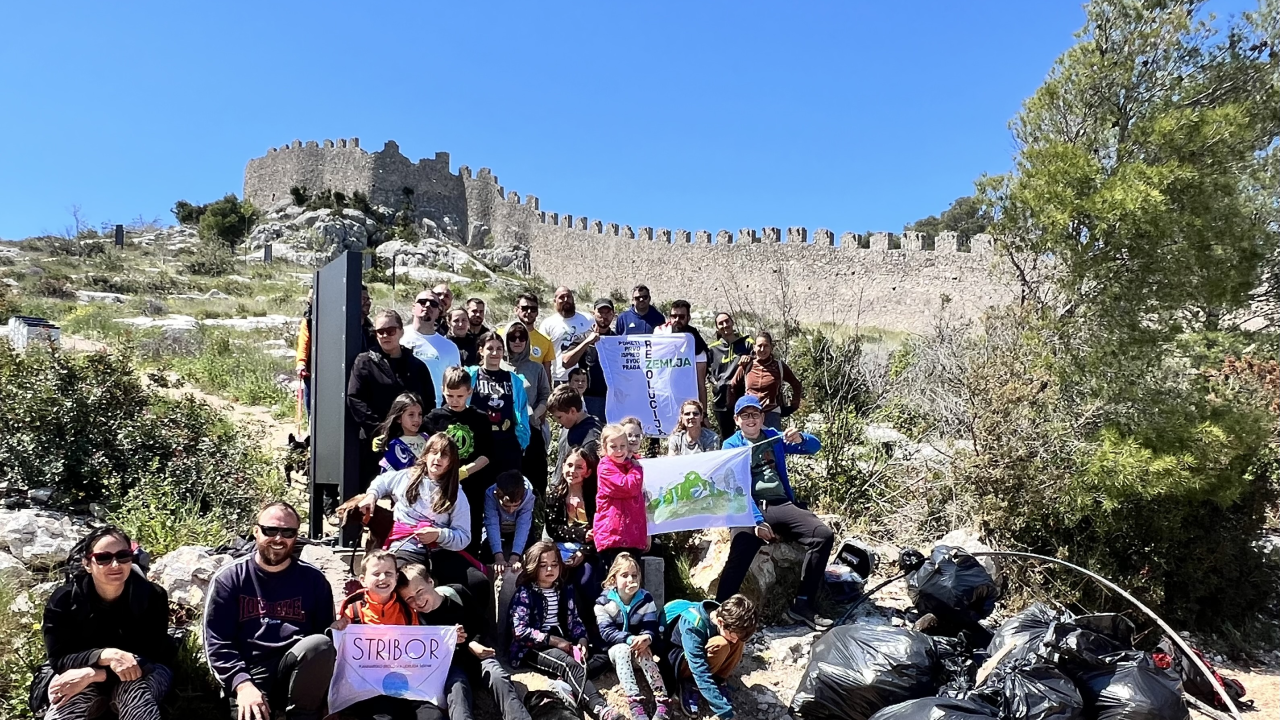U sklopu projekta 'Rezolucija Zemlja' održana akcija čišćenja poluotoka Oštrice