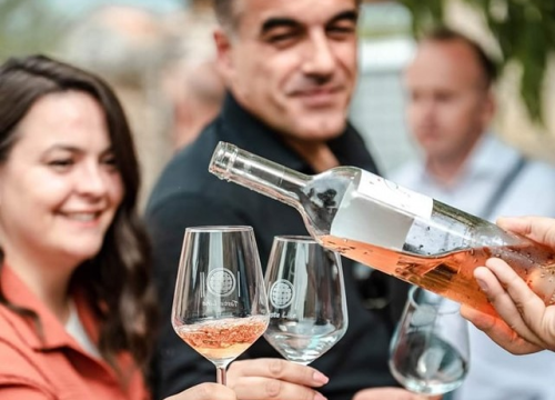 Posjetite lokalne kušaonice vina po čak 50 posto nižim cijenama!