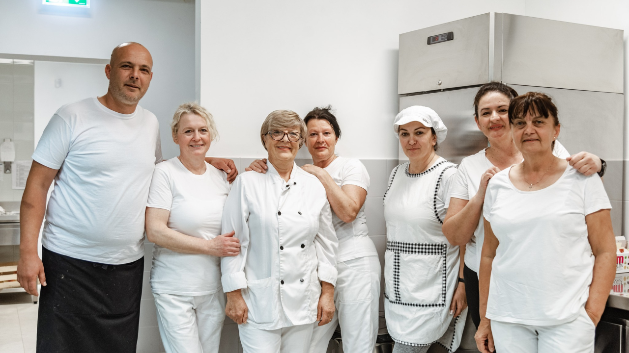 Nada i Snježana kuhaju za šibenske mališane preko 30 godina: 'I dan danas nas pamte po paštašuti'