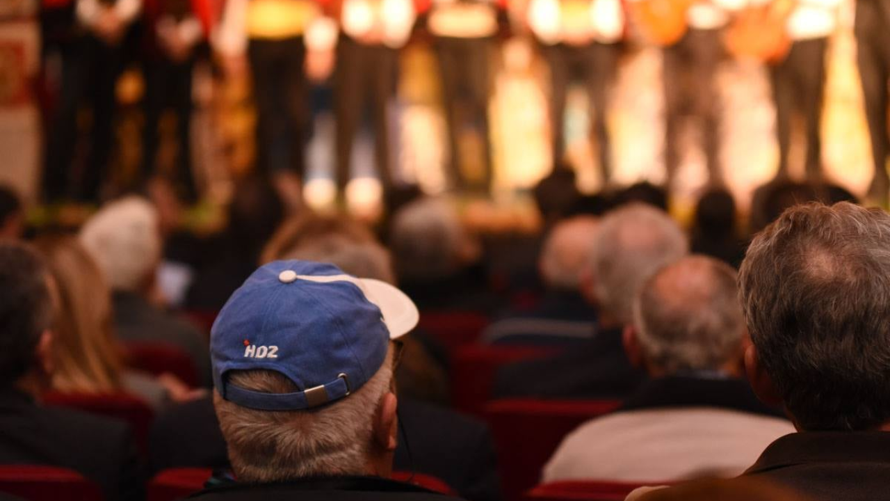 Oglasio se HDZ: Netočne su informacije o podjeli ministarstava s DP-om