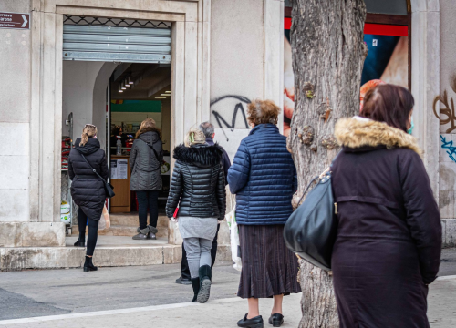 Sve je više oglasa za posao u kojima se traže baš umirovljenici
