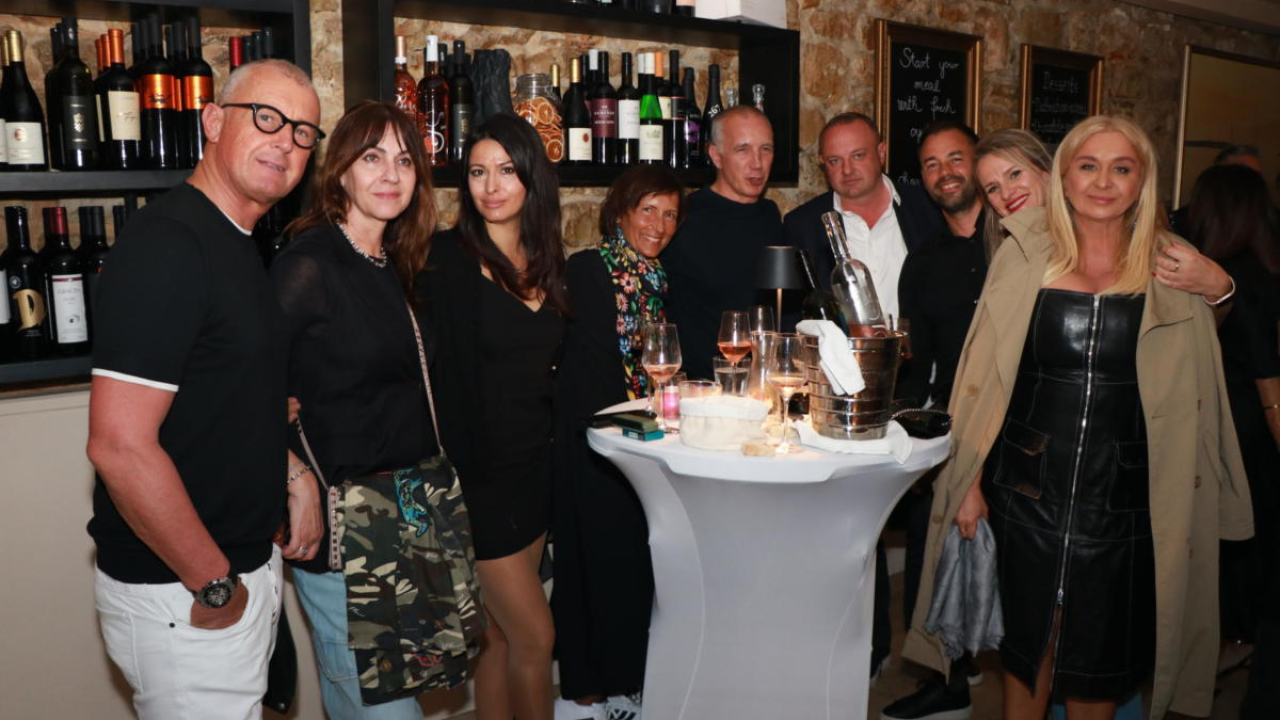 Pogledajte atmosferu s proslave: Restoran Kamenar proslavio 50. godišnjicu neprekidnog rada!