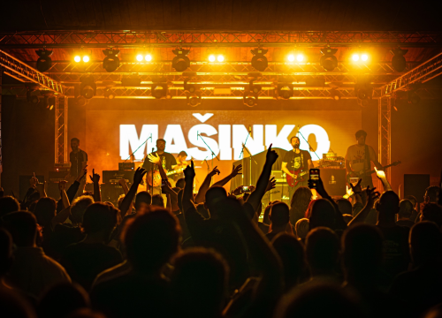 Mašinko prvi put u Azimutu: Punk rock za glasnu subotu u Šibeniku