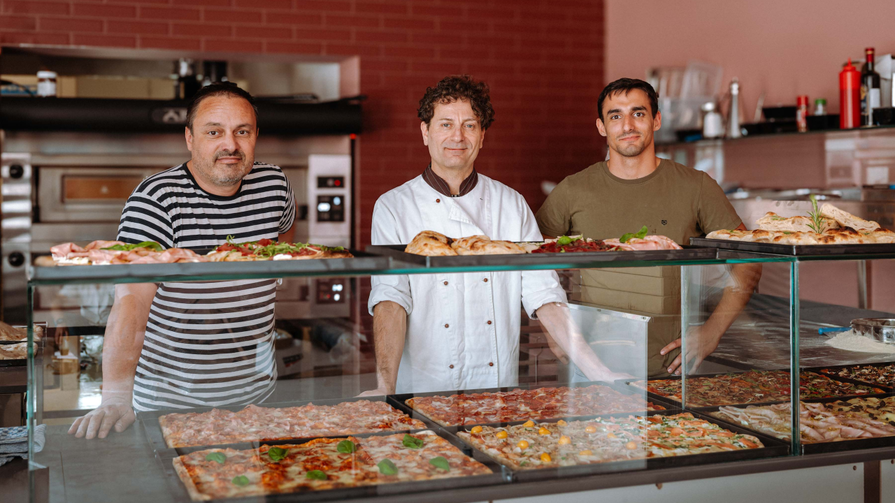 Pridružite se ekipi PULSE ARENE i PIZZAHOLIC restorana!