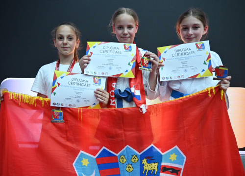 Fotografija 5 - Lili Klarin karate trenira tri i pol godine, a s turnira se nikad nije vratila bez medalje