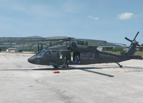 Black Hawk helikopteri danas su letjeli u najvažnijoj misiji, spašavali su teško bolesnu djevojčicu