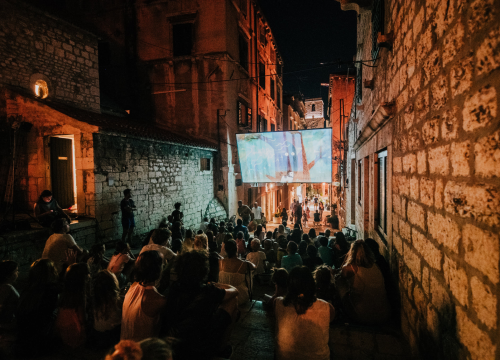 Danas na MDF-u: Od facepaintinga do cirkusa, kazališta i filma pod zvijezdama