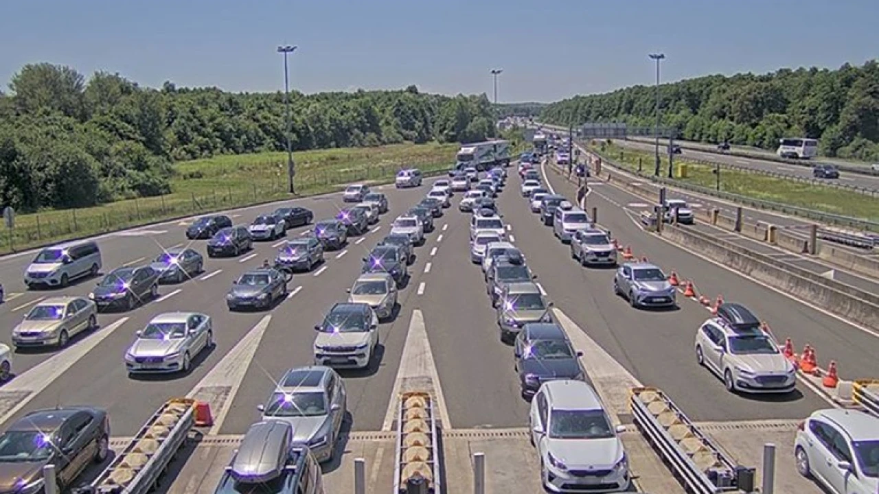 Vozači, naoružajte se strpljenjem. Gužve su na svim cestama