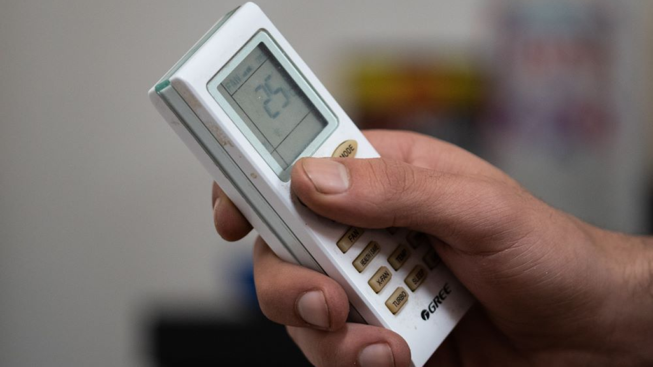 Ova tajna opcija na klimi štedi struju i sprječava vlagu