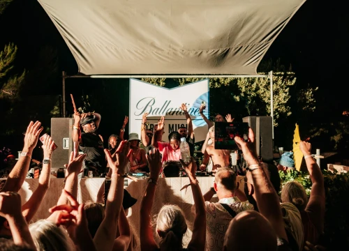 Fotografija 3 - Počinje jedan od najpoznatijih svjetskih festivala - Defected u Tisnom