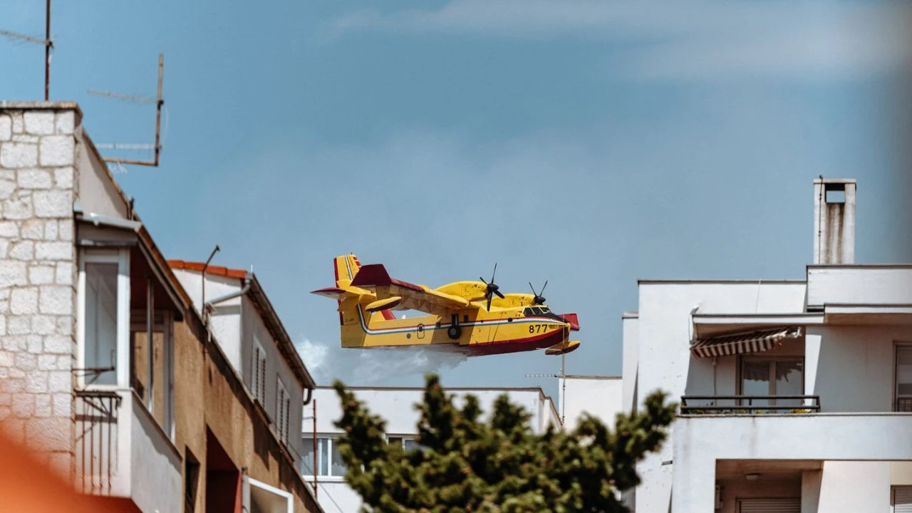 Protupožarni avioni HRZ-a u dva mjeseca gasili osam požara u našoj županiji