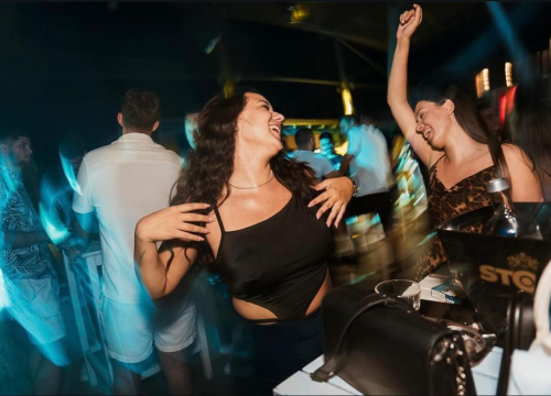 Subotnja euforija uz Rastu u vodičkoj Haciendi