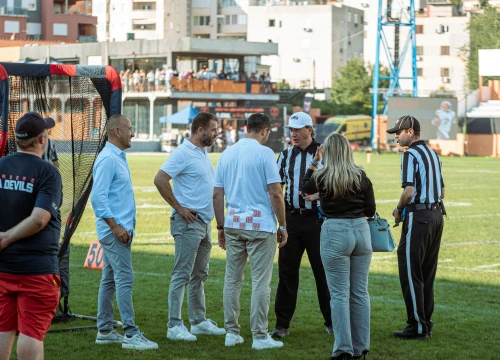 Fotografija 37 - Američki nogomet na Šubićevcu vizualno zanimljiv, rezultatski ne: Madrid uvjerljiv protiv Hamburga