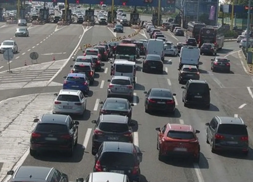 Zbog jakog vjetra moguća ograničenja prometa na Jadranu