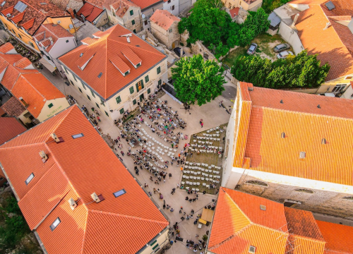 Sklad okusa i neodoljiv miris rižota u Skradinu