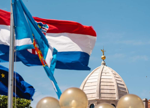 Prije točno 33 godine kupola šibenske katedrale pogođena je granatama