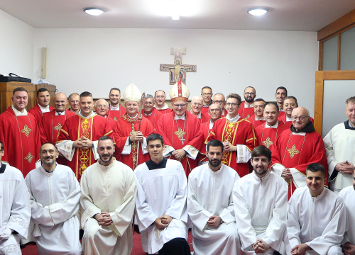 Fotografija 3 - Misom i procesijom u Šibeniku obilježen blagdan sv. Nikole Tavelića