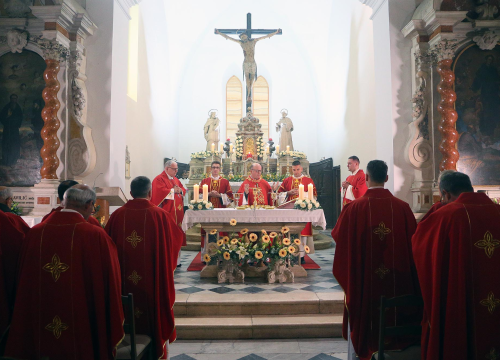 Fotografija 5 - Misom i procesijom u Šibeniku obilježen blagdan sv. Nikole Tavelića