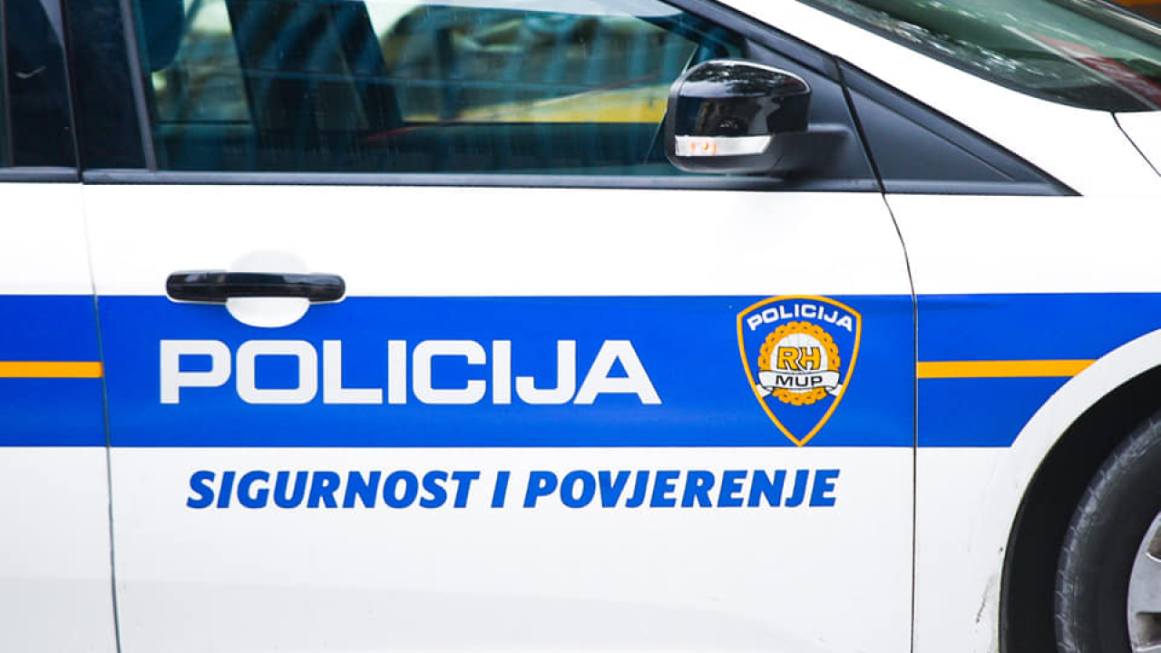 Prometna na Biocima: Vozač (76) automobila oduzeo prednost na raskrižju i završio u bolnici