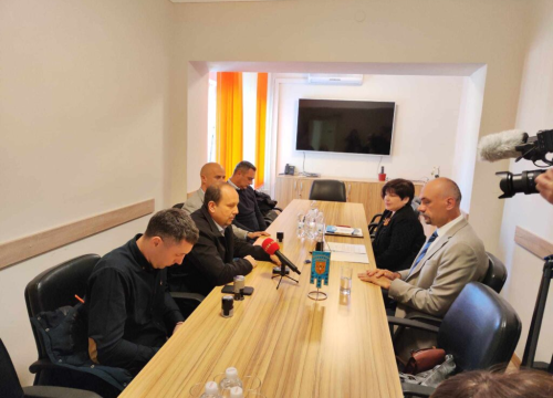 Fotografija 2 - Doprinos razvoju lokalnih zajednica: Županija sufinancira 66 tisuća eura za infrastrukturne projekte u Kninu i županiji