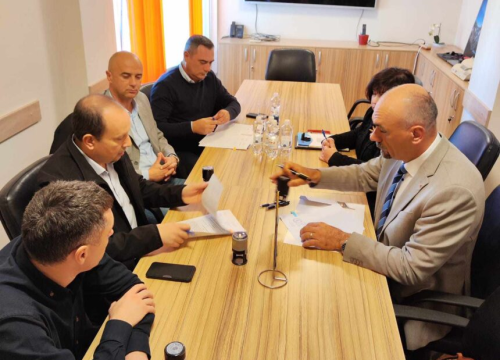 Fotografija 3 - Doprinos razvoju lokalnih zajednica: Županija sufinancira 66 tisuća eura za infrastrukturne projekte u Kninu i županiji