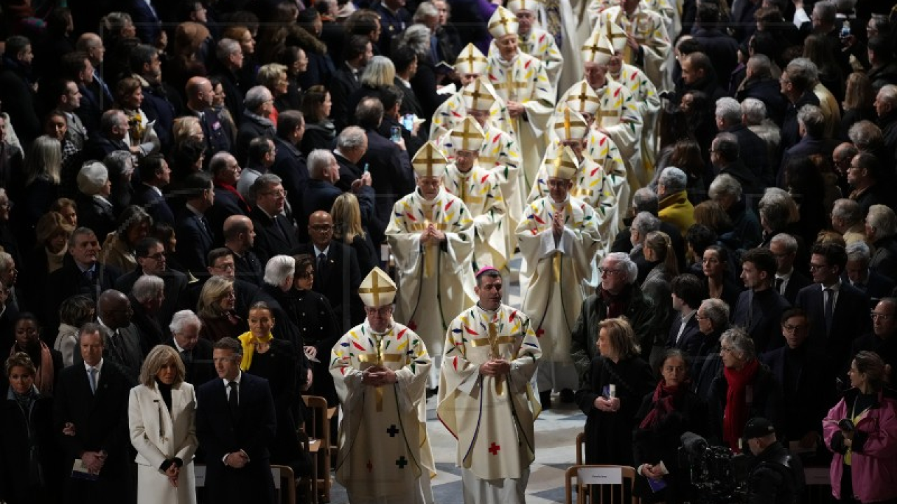 U Notre Dameu održana prva misa nakon velikog požara