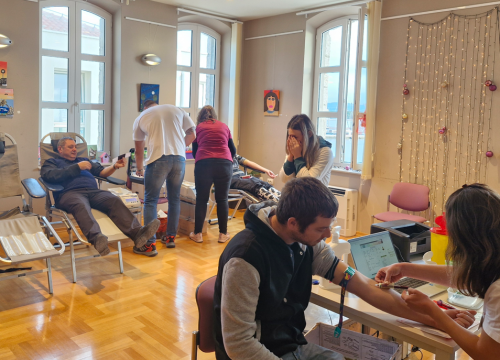 Fotografija 3 - Iz vodičkog Crvenog križa zahvaljuju: Prikupljene 63 doze, 11 novih osoba u registru donatora matičnih stanica