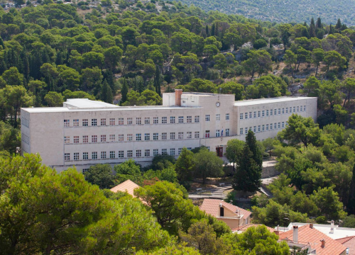 Od utorka novi protokol ulazaka i izlazaka iz škola, oglasili se i iz šibenske gimnazije