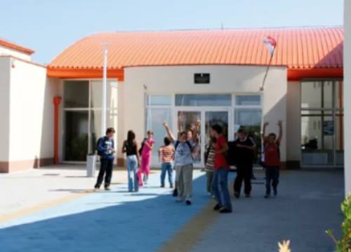 Škola u Rogoznici dobit će veću sportsku dvoranu: Županija uspješno prijavila projekt