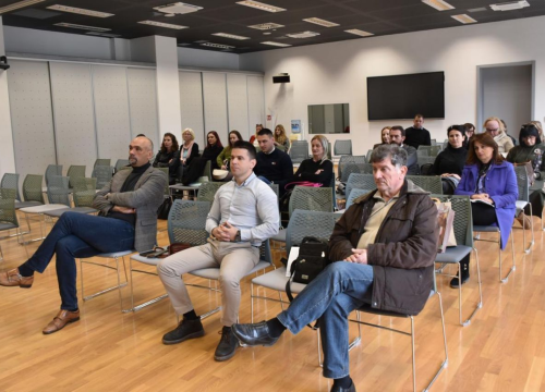 Fotografija 3 - Predstavnicima škola u županiji predstavljeni modeli izvođenja Građanskog odgoja