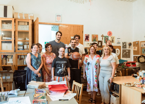 Razmjenom i aukcijom dresova prikupljeno više od 44.000 eura za Kamenčiće