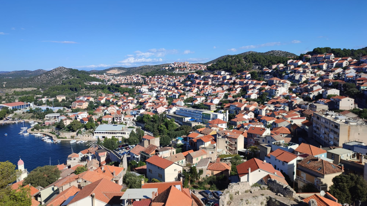 Srijeda sunčana i prohladna, temperature do 12 stupnjeva