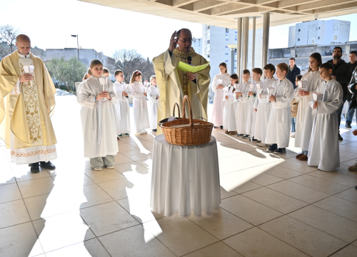 Na Šubićevcu proslavljena Svijećnice, propovijedao misionar iz Ugande