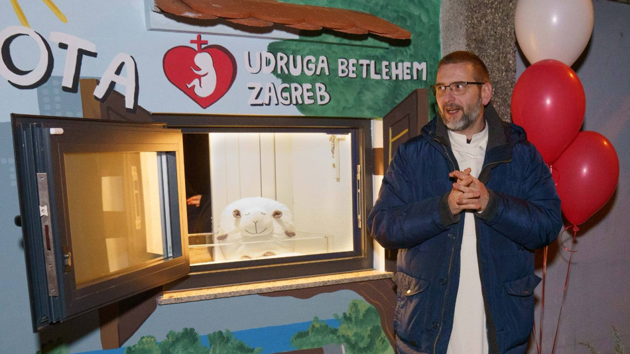 U Zagrebu je otvoren prvi prozor za ostavljanje neželjenih beba