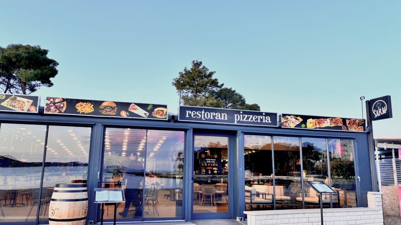 Provedite Valentinovo u restoranu Šarm u Vodicama