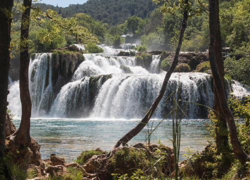Valentinovo u NP Krka: Sudjelujte u humanitarnoj akciji 'Knjiga od srca'