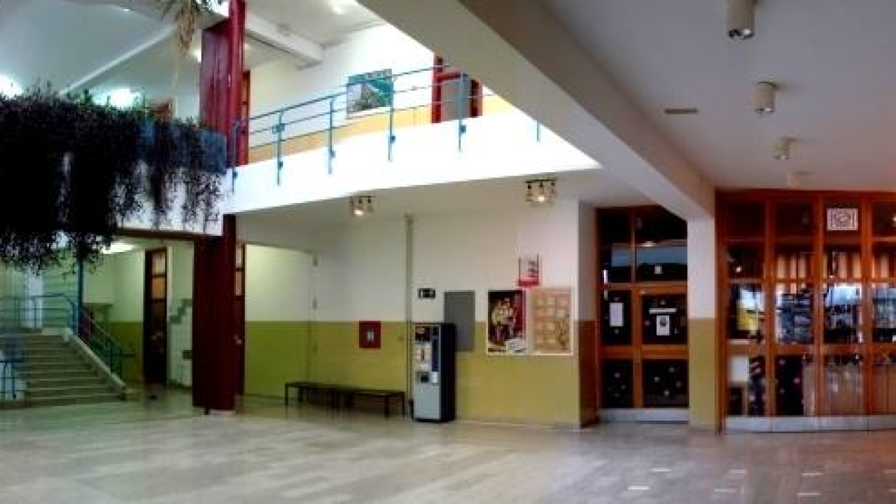 U nedjelju u Kninu prva nogometna utakmica u novoobnovljenoj školskoj dvorani