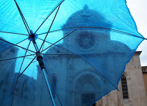 Kiša i oblaci, popodne češća sunčana razdoblja