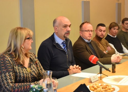 Fotografija 1 - Župan održao prijem za dobitnike nagrade ‘Suncokret ruralnoga turizma Hrvatske’ za 2024. godinu