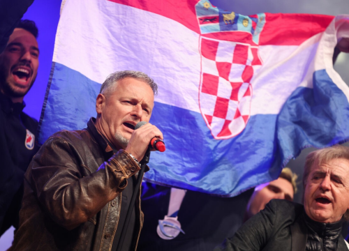 Thompsonovi suradnici: 'Nije istina da ga je napustio cijeli bend, već se uvježbavaju za koncert'
