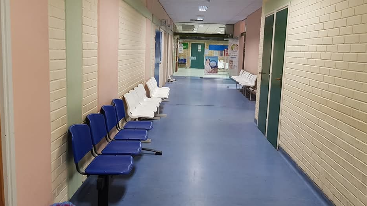 Jedan simptom visokog kolesterola može se pojaviti na gležnjevima