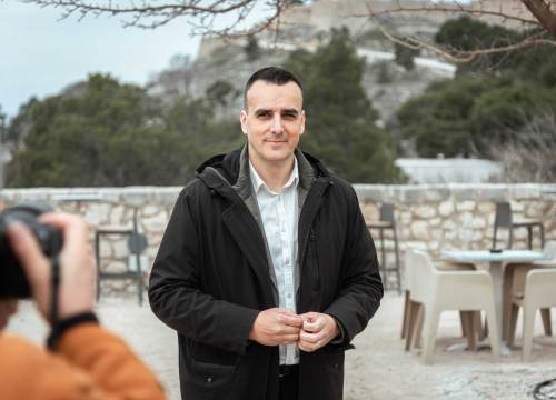 Paško Rakić i službeno kandidat HDZ-a za župana, a ima i slogan: 'Vrime je da i županija uspije'