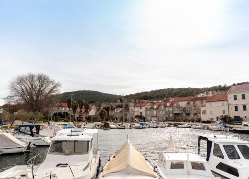 Zlarin i Prvić bez liječnika, umirovljenici ogorčeni: ‘Na što smo spali? Sve gore je, a mi sve stariji’