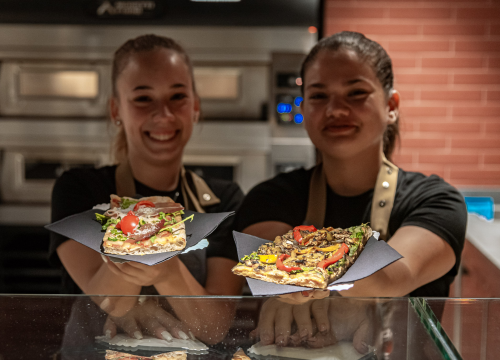 U Pizzaholicu probajte rimsku pinsu i al taglio jer hrskavost mijenja pravila!