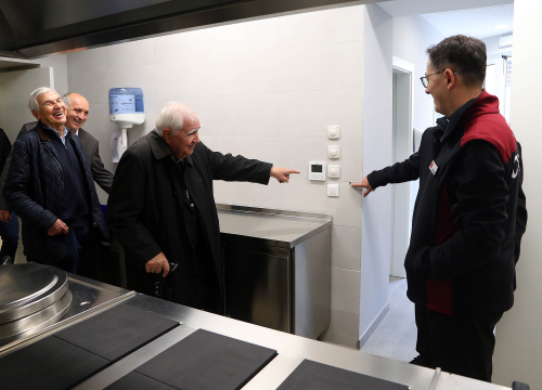 Fotografija 4 - FOTO: Otvorena i blagoslovljena obnovljena Caritasova pučka kuhinja u Šibeniku