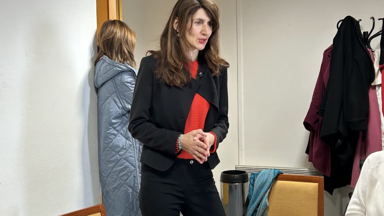 Započele radionice pletenja u sklopu projekta 'Knjiga u ruci, sjećanje u srcu: Pobijedimo demenciju'