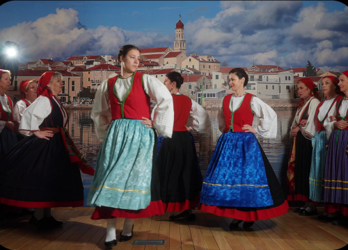 Fotografija 9 - Premijera spota 'Kokošica': Teški Osjećaji u novom ruhu slave glazbenu i kulturnu baštinu