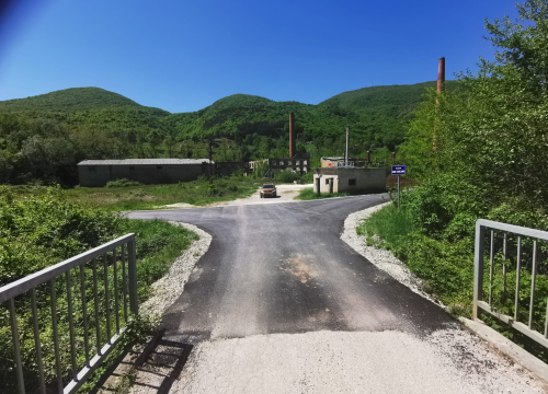 Gradu Kninu odobrena sredstava za asfaltiranje cesta u Golubiću i Strmici