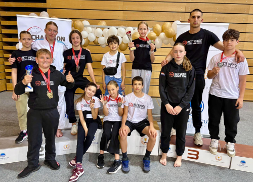 Karate klub Okit niže uspjehe: Tri zlatne, pet srebrnih i četiri brončane medalje